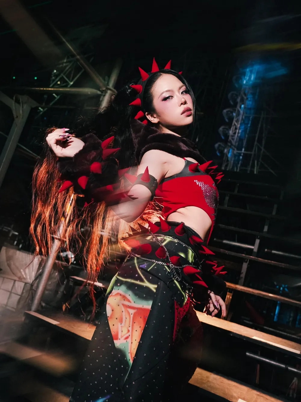 Fan tò mò Tlinh cao bao nhiêu