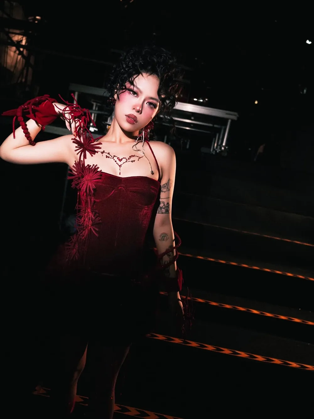 Bản tình ca ngọt ngào có hẹn với thanh xuân Tlinh