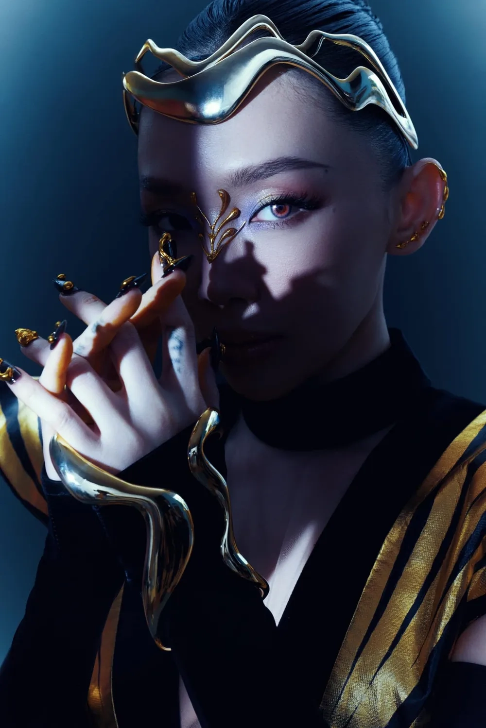 Fan tìm hiểu ngay Tóc Tiên là gì