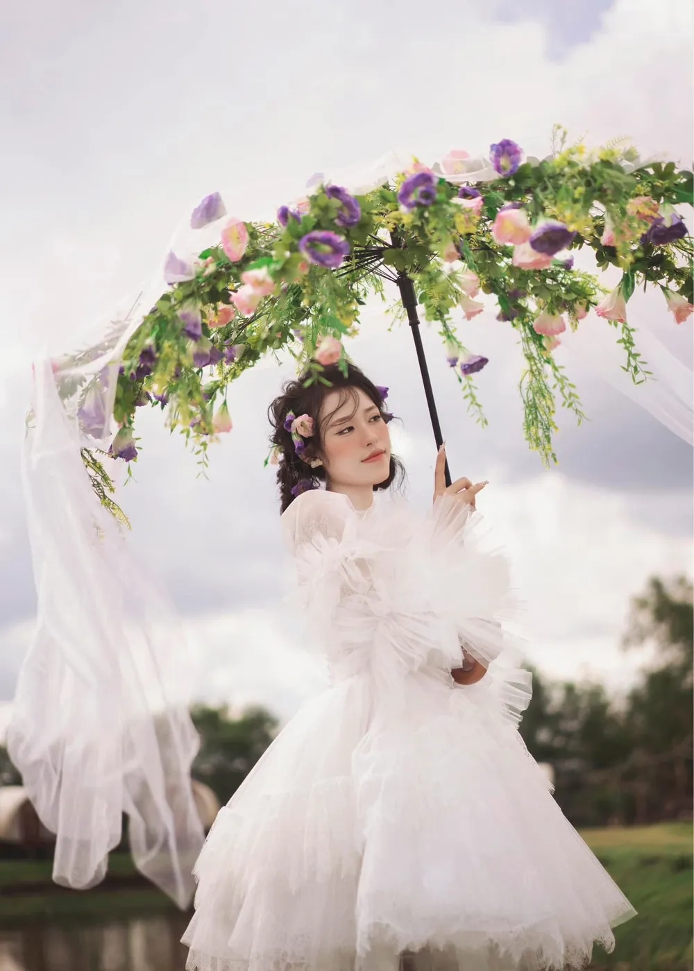 Vóc dáng nổi bật của Trà Đặng cao bao nhiêu