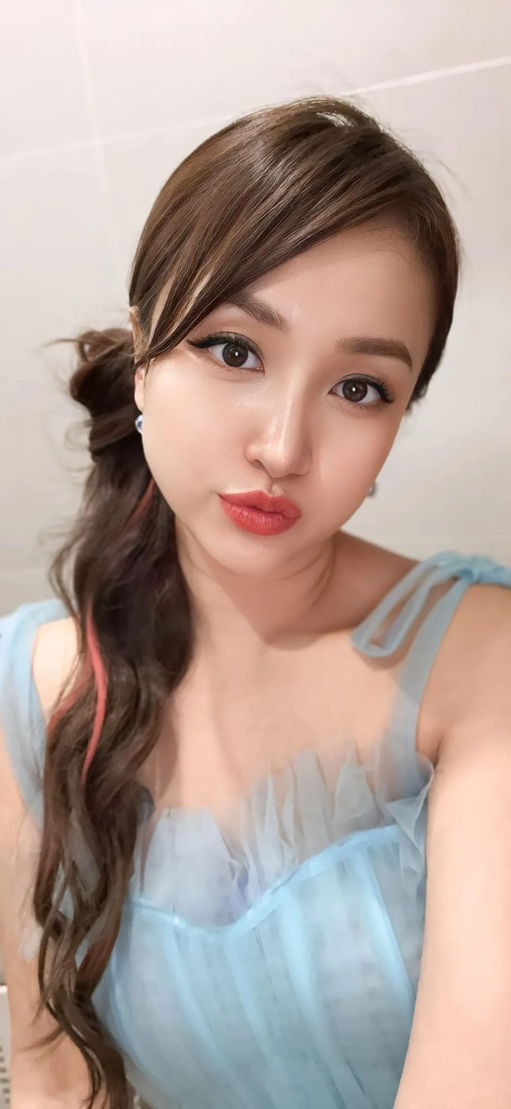 Cập nhật mới nhất Vân Hugo bao nhiêu tuổi