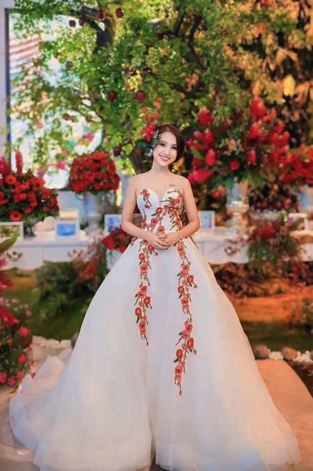 Hé lộ quê gốc của Vân Hugo quê ở đâu