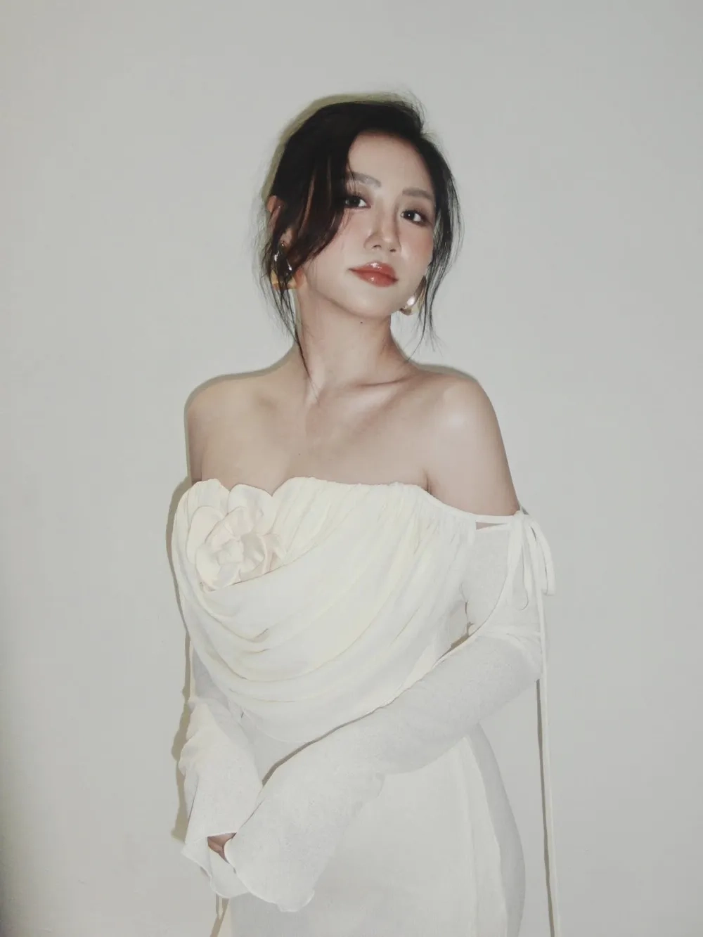 Nhiều người tò mò Văn Mai Hương sinh năm nào