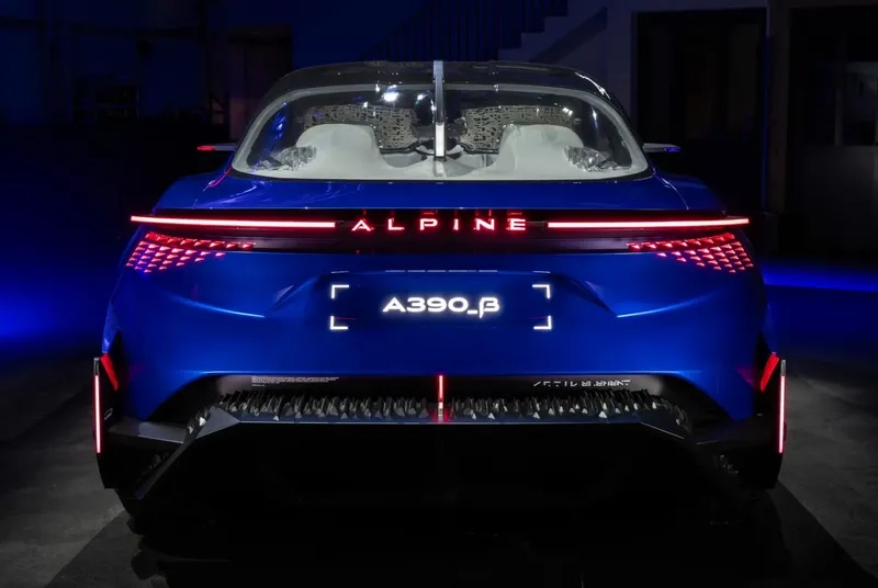 Alpine a390 giá bao nhiêu gây bất ngờ với khách hàng