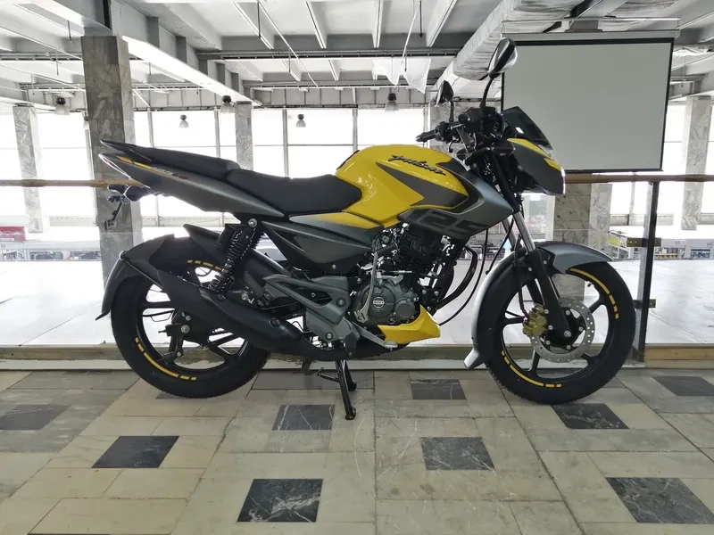 Bajaj pulsar 150 classics 2026 có tốt không cho người mới