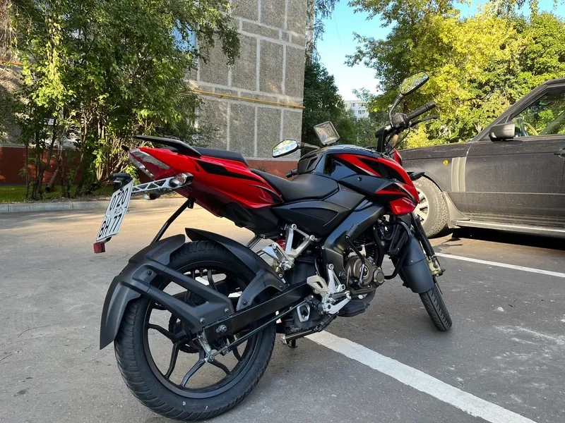 Hình ảnh bajaj pulsar 150 classics 2026 thể hiện thiết kế tinh tế