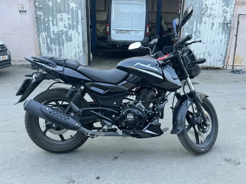 Bajaj pulsar 150 classics 2026 có ABS an toàn cho mọi hành trình