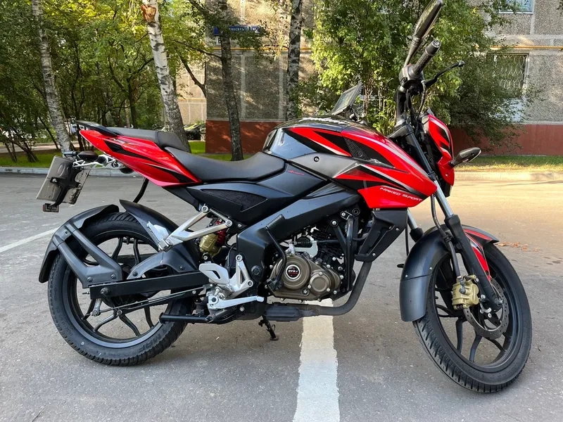 Khám phá hình ảnh bajaj pulsar 150 classics 2026 đầy phong cách