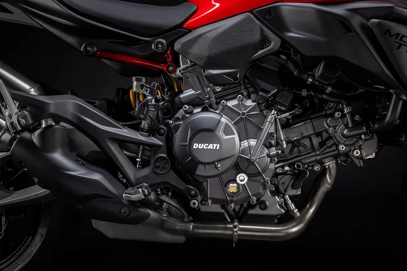 So sánh ducati monster+ 2026 tiêu thụ nhiên liệu hiệu quả