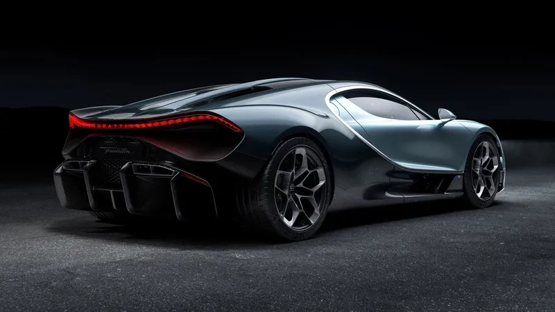 Ảnh thực tế Bugatti Tourbillon phục vụ so sánh chiron và bugatti tourbillon