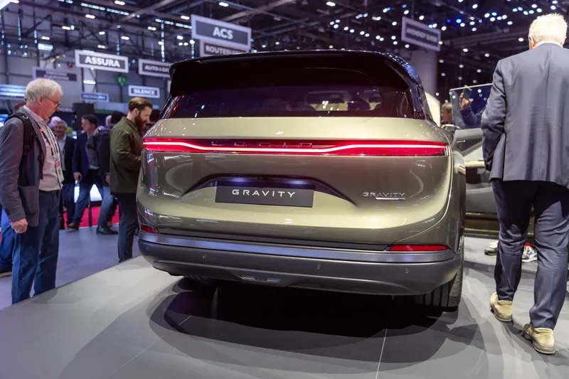 Cập nhật Lucid Gravity giá bán hấp dẫn toàn cầu