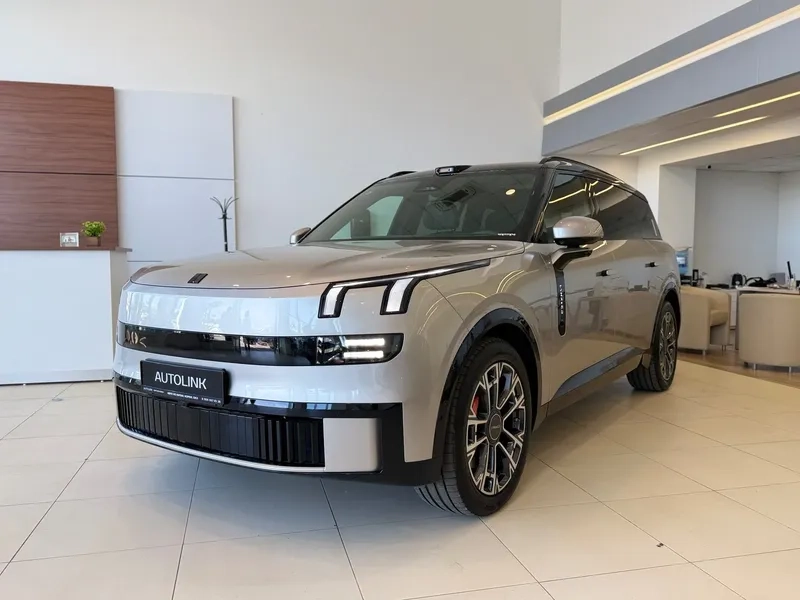 Nhiều người tò mò lynk & co 900 giá bao nhiêu hiện nay