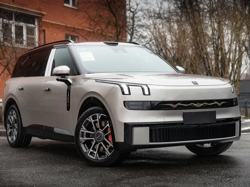 Người mua quan tâm lynk & co 900 giá lăn bánh