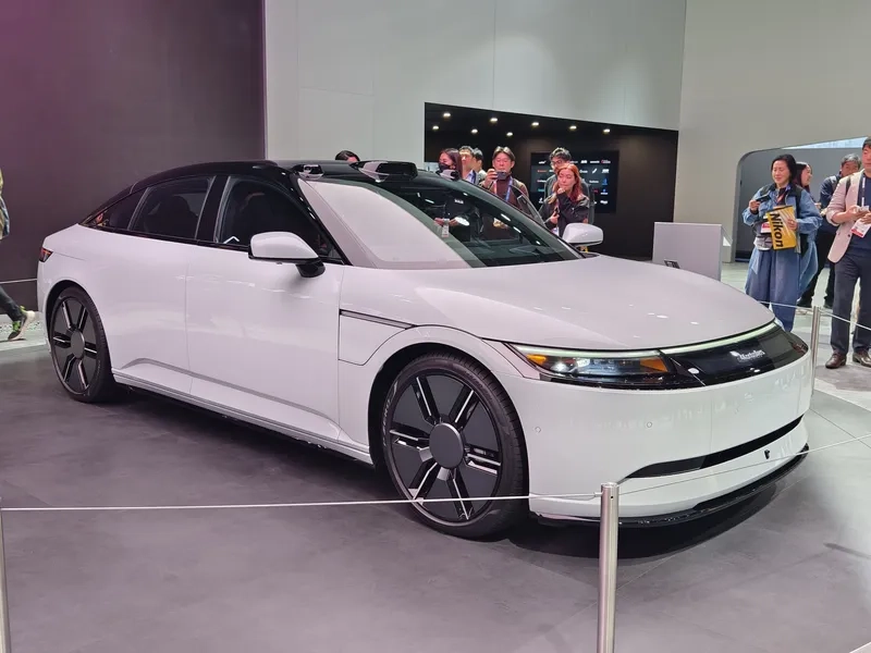 So sánh sony-honda afeela 1 ev với Tesla về hiệu suất và giá