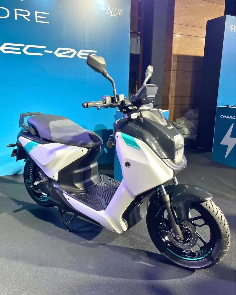 Thiết kế yamaha ec-06 electric scooter kiểu dáng tương lai