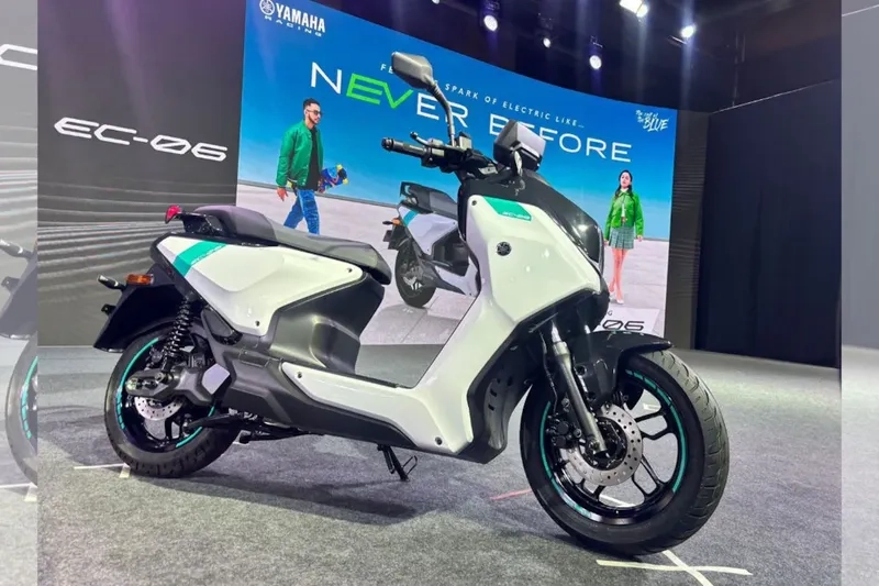 Quãng đường yamaha ec-06 electric scooter đi xa đáng kinh ngạc