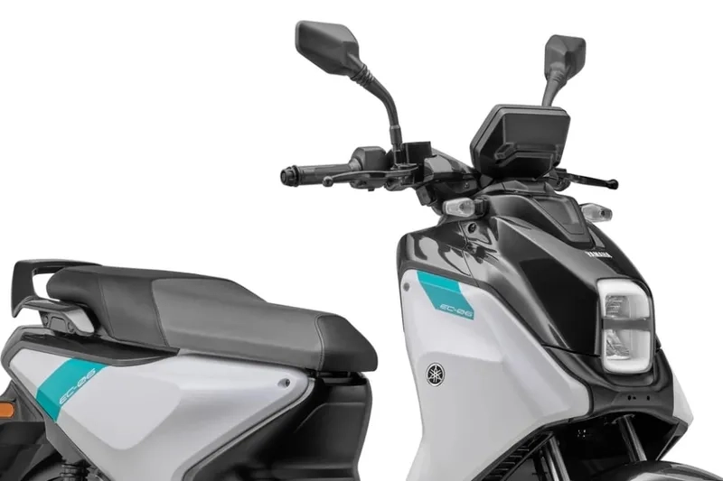 So sánh yamaha ec-06 electric scooter với xe điện khác hiện nay